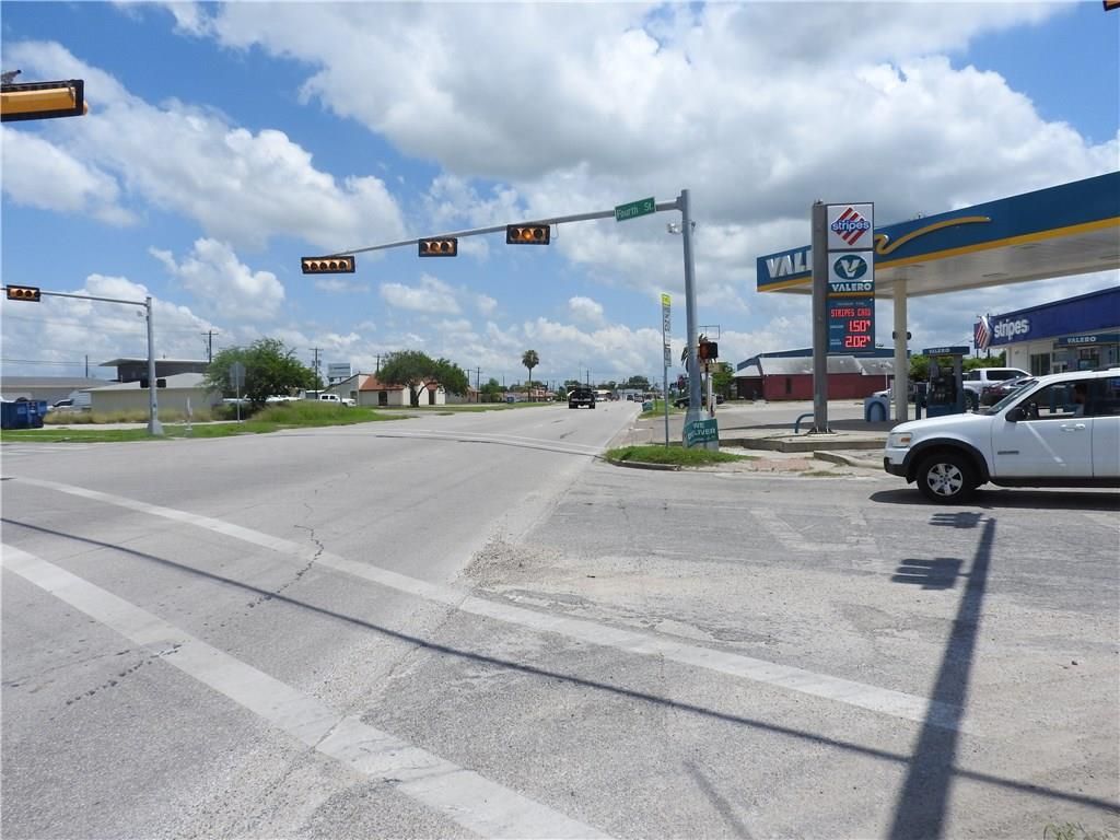 2667 Main St, Ingleside, TX 78362